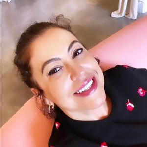 Meet your Posher, Mioara